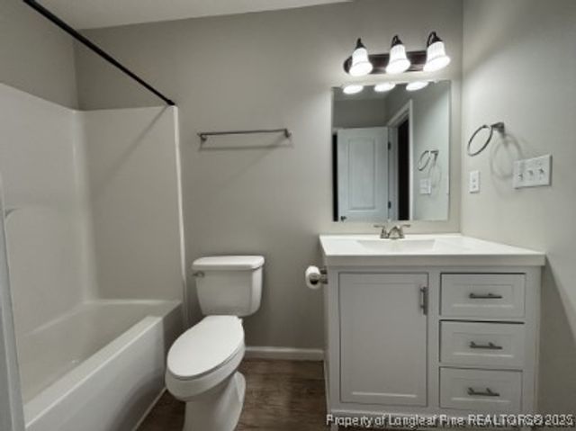 4743 Banks Court, Hope Mills, NC 28348