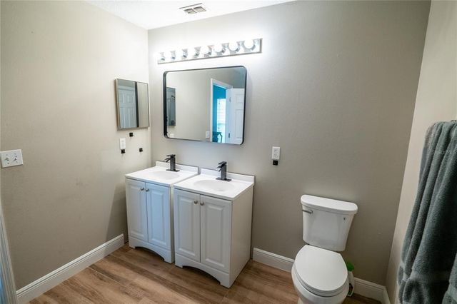 852 N JACKS LAKE ROAD, Clermont, FL 34711