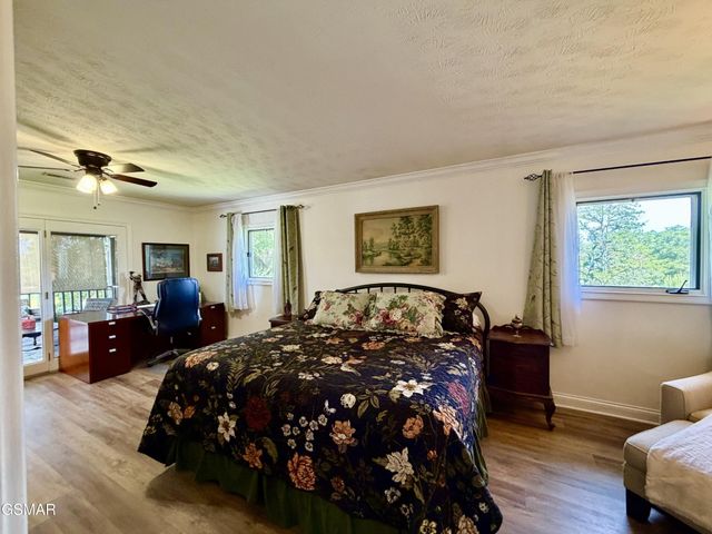 1230 Owens Lane, Dandridge, TN 37725