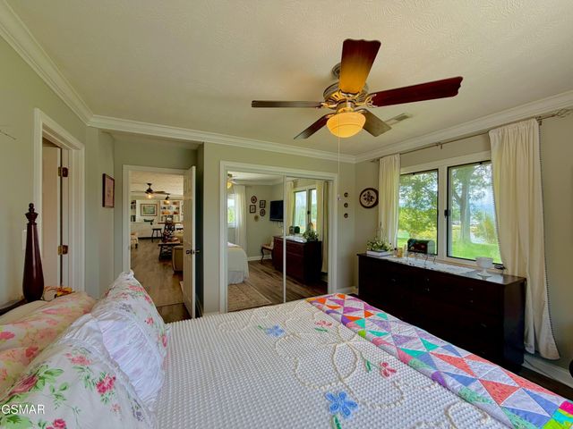 1230 Owens Lane, Dandridge, TN 37725