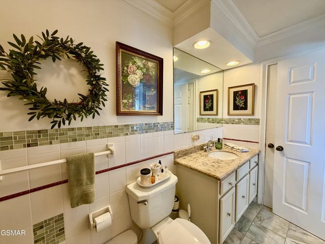 1230 Owens Lane, Dandridge, TN 37725
