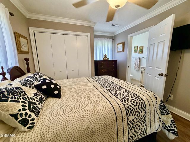 1230 Owens Lane, Dandridge, TN 37725