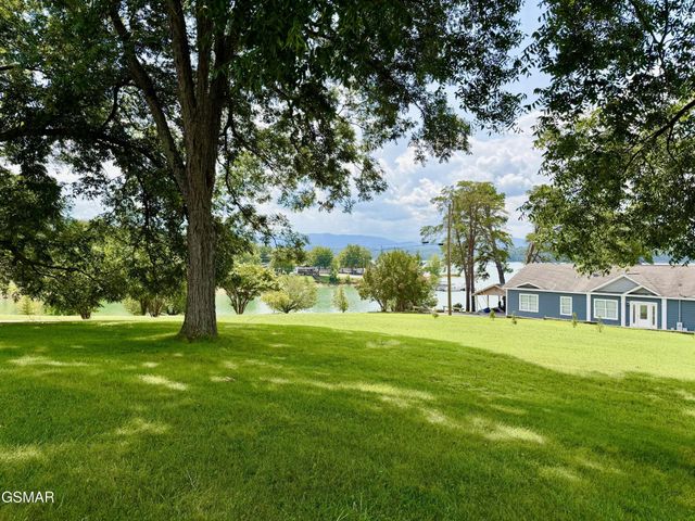 1230 Owens Lane, Dandridge, TN 37725