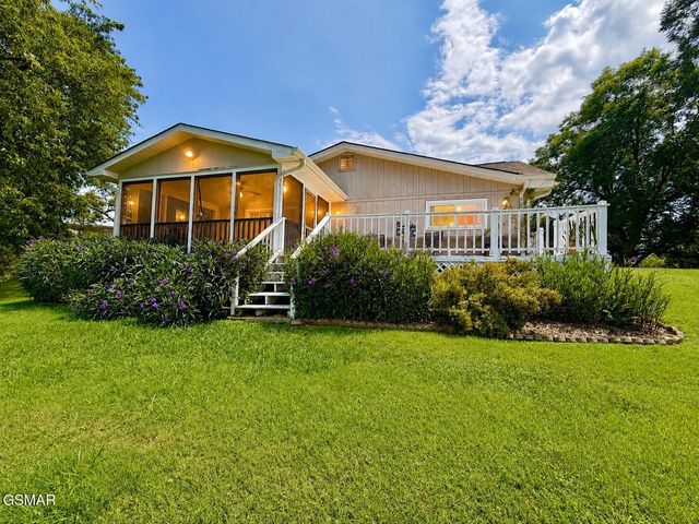 1230 Owens Lane, Dandridge, TN 37725