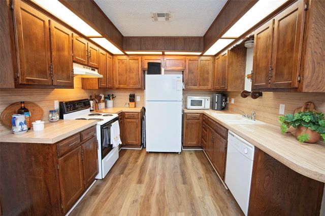 1212 3rd Street, Graham, TX 76450