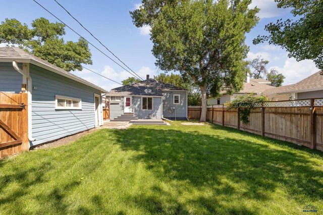923 FAIRVIEW, Rapid City, SD 57701