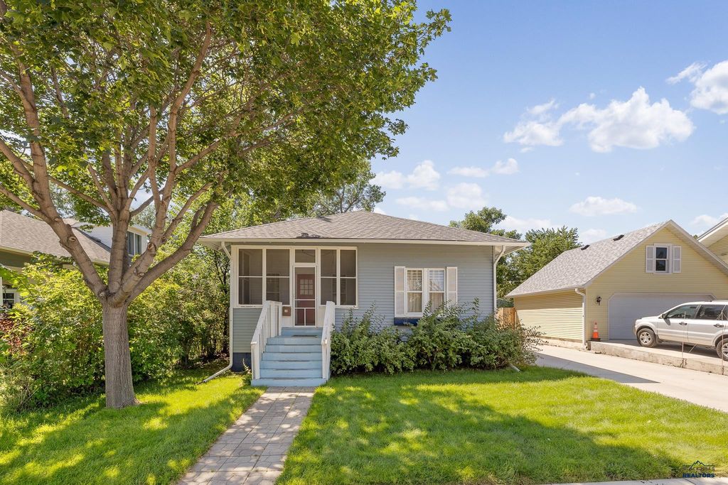 923 FAIRVIEW, Rapid City, SD 57701