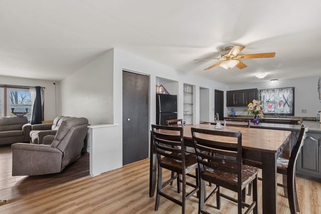 18 Mckinley Street, Lake In The Hills, IL 60156