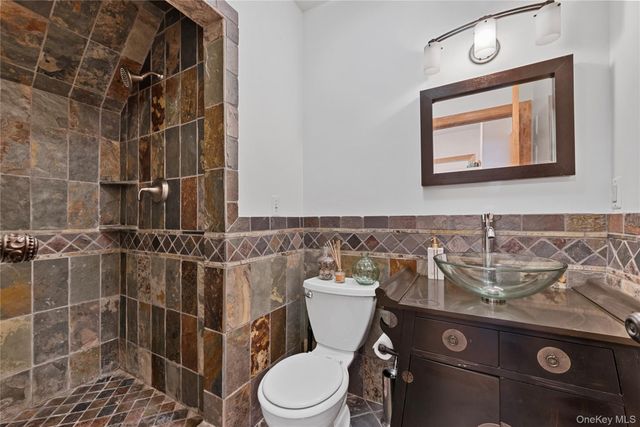 4223 NY State Route 97, Barryville, NY 12719