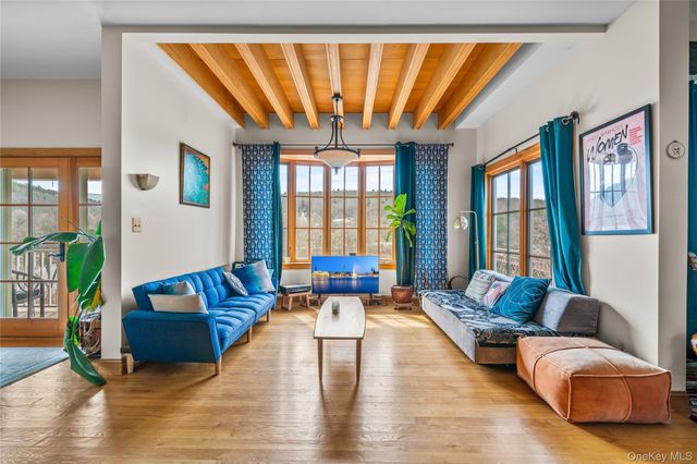 4223 NY State Route 97, Barryville, NY 12719