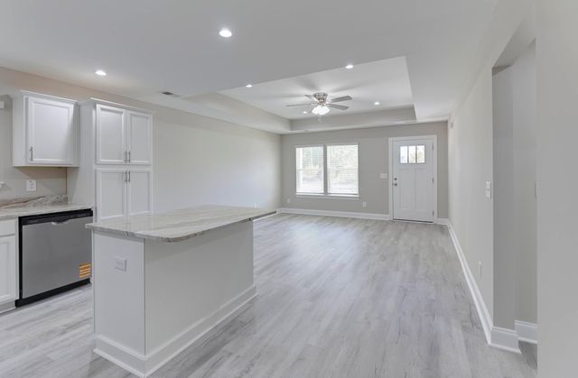 913 N Lemacks Street, Walterboro, SC 29488