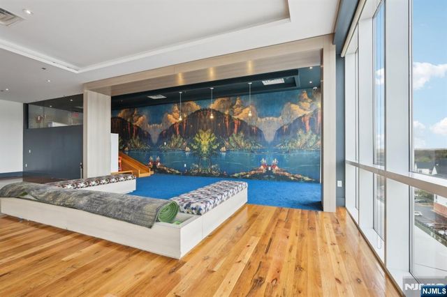 1 Executive 205, Fort Lee, NJ 07024