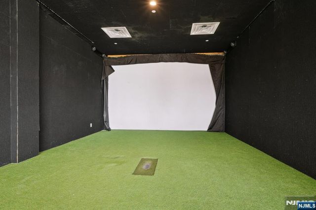 1 Executive 205, Fort Lee, NJ 07024