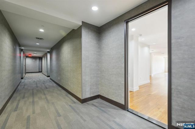 1 Executive 205, Fort Lee, NJ 07024