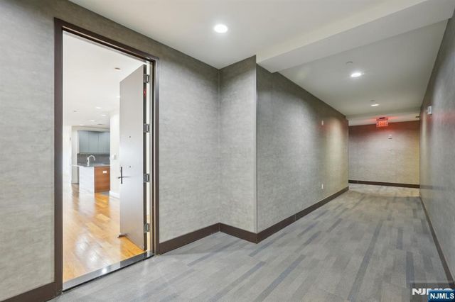 1 Executive 205, Fort Lee, NJ 07024
