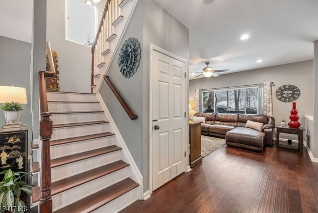 114 BLACK OAK TRAIL, Jefferson Twp., NJ 07849