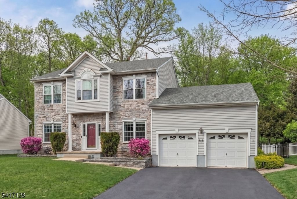 114 BLACK OAK TRAIL, Jefferson Twp., NJ 07849