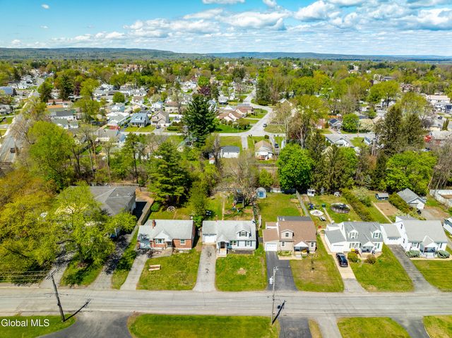 2023 Robinwood Avenue, Rotterdam, NY 12306