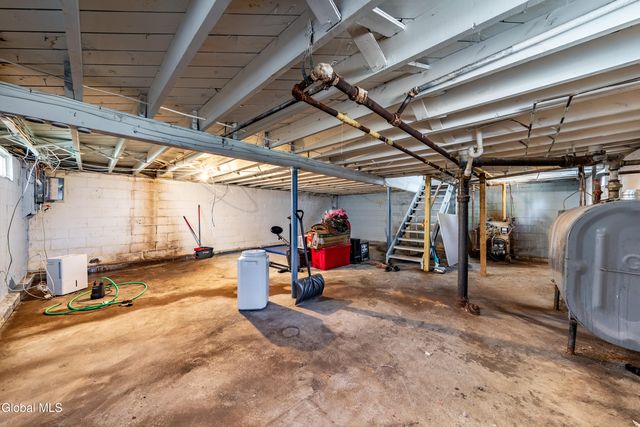 2023 Robinwood Avenue, Rotterdam, NY 12306