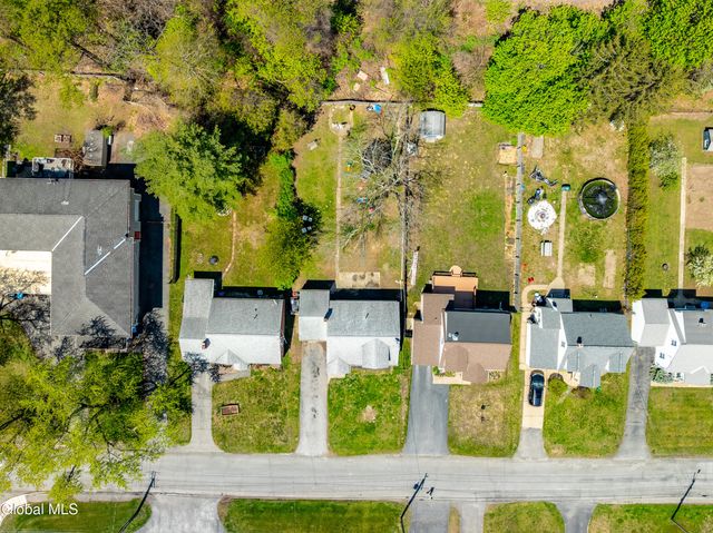 2023 Robinwood Avenue, Rotterdam, NY 12306