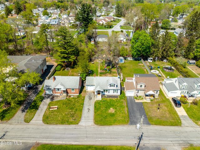 2023 Robinwood Avenue, Rotterdam, NY 12306