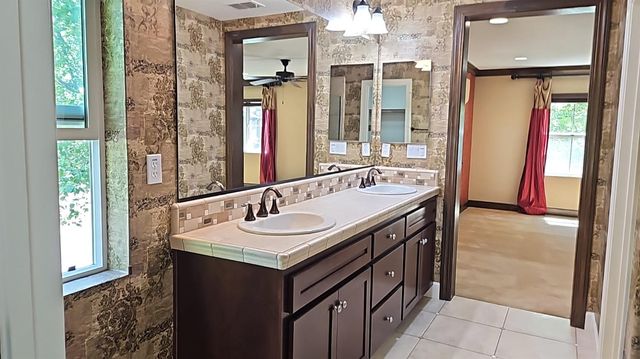 1000 Landmark Cir, Lincoln, CA 95648
