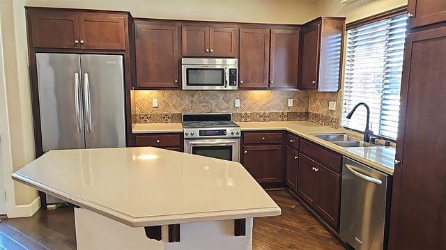 1000 Landmark Cir, Lincoln, CA 95648