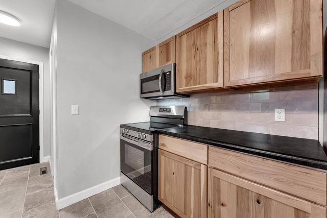 12 Pine Lane, Kimberling City, MO 65686