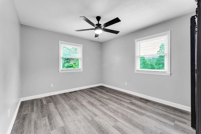 12 Pine Lane, Kimberling City, MO 65686