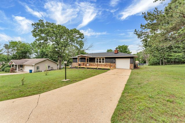12 Pine Lane, Kimberling City, MO 65686