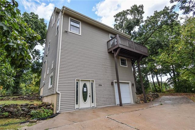 304 E 164th Terrace, Belton, MO 64012