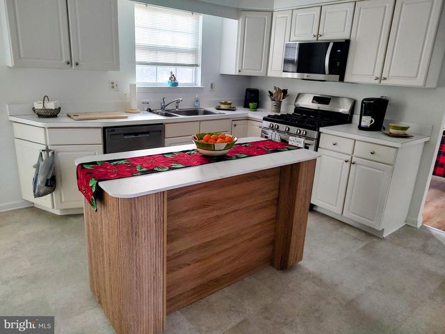 116 SCARLET OAK DR, Phoenixville, PA 19460