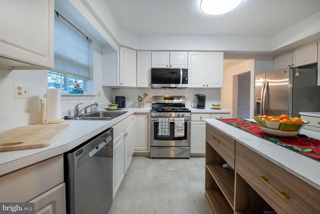 116 SCARLET OAK DR, Phoenixville, PA 19460