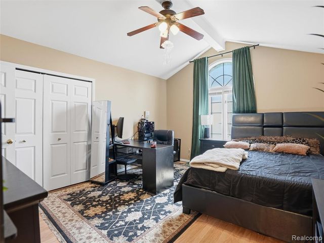 52088 Southview Ridge, Macomb, MI 48042
