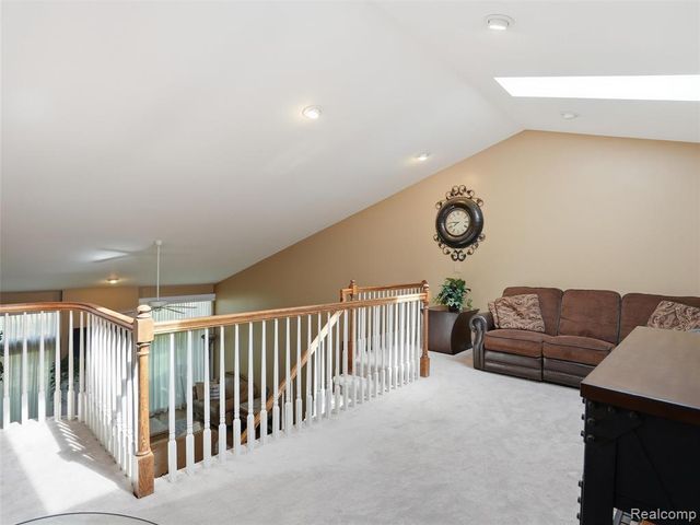 52088 Southview Ridge, Macomb, MI 48042