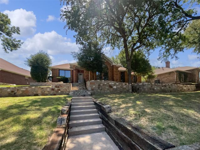 3614 Queenswood Lane, Garland, TX 75040