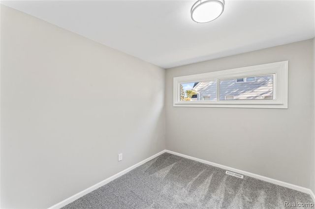 1473 Austin Avenue, Lincoln Park, MI 48146