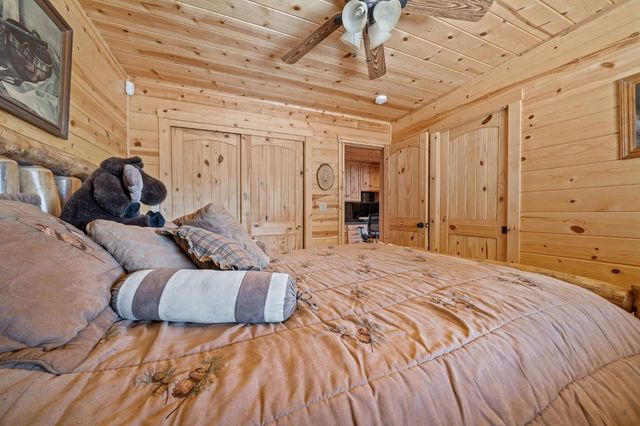 6800 W Murray Creek Rd, Mountain Ranch, CA 95246