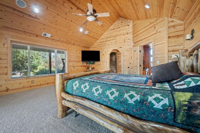 6800 W Murray Creek Rd, Mountain Ranch, CA 95246