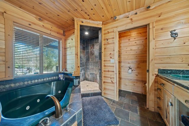 6800 W Murray Creek Rd, Mountain Ranch, CA 95246