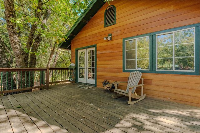 6800 W Murray Creek Rd, Mountain Ranch, CA 95246