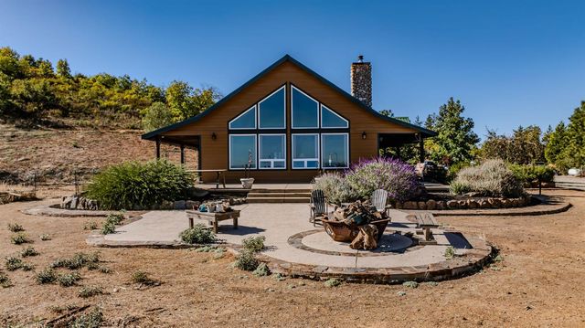 6800 W Murray Creek Rd, Mountain Ranch, CA 95246
