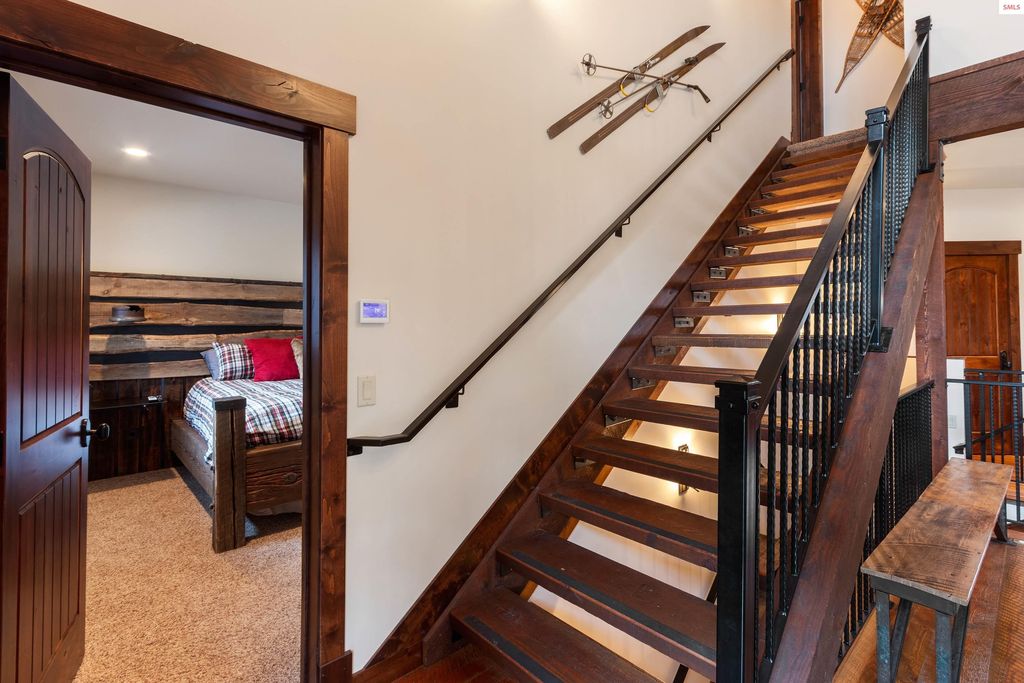 38 Avalanche Road, Sandpoint, ID 83864 photo 16