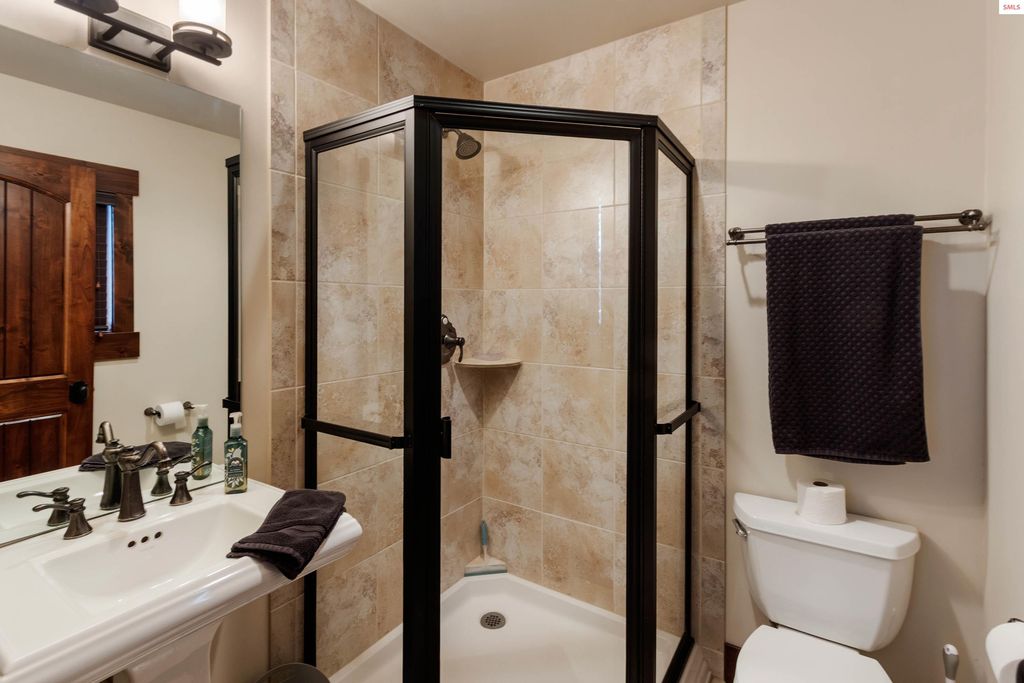 38 Avalanche Road, Sandpoint, ID 83864 photo 19