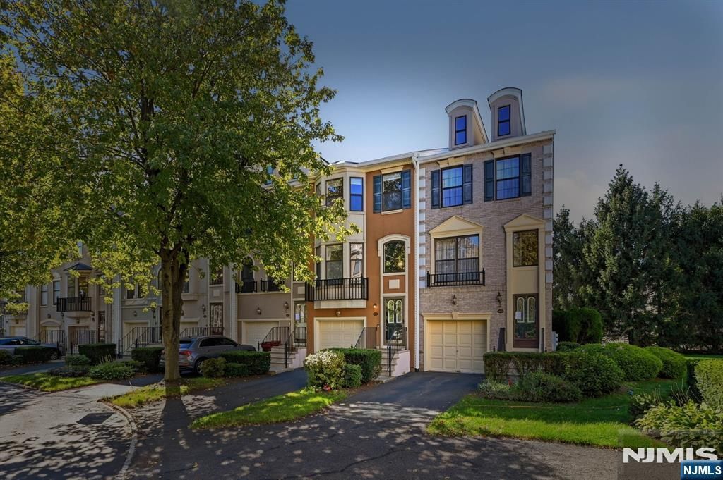 471 Hartford Drive 3052, Nutley, NJ 07110