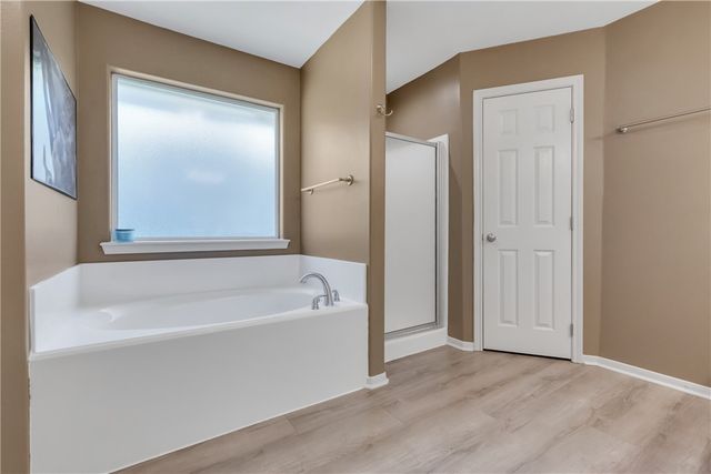 9400 Woodview Drive, College Station, TX 77845