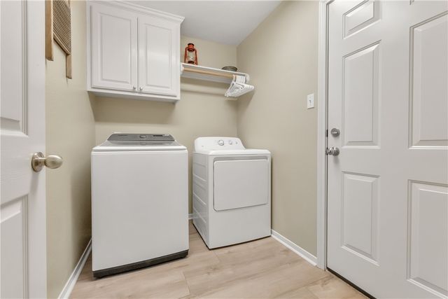 9400 Woodview Drive, College Station, TX 77845