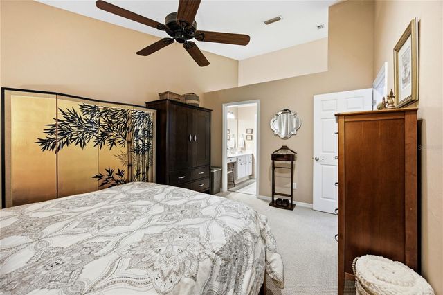 5027 SW 9TH LANE, Gainesville, FL 32607