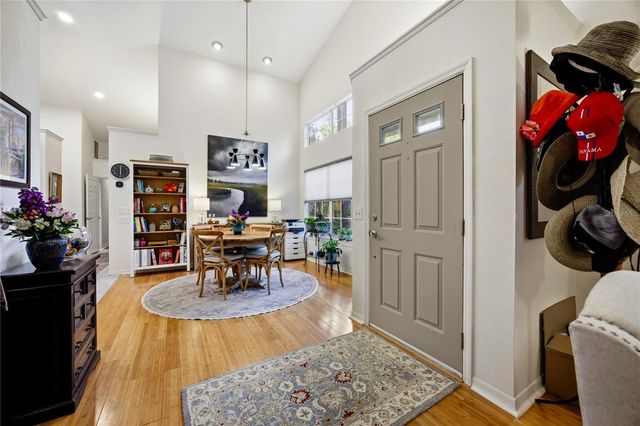 5027 SW 9TH LANE, Gainesville, FL 32607
