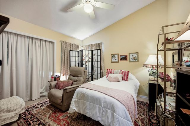 5027 SW 9TH LANE, Gainesville, FL 32607